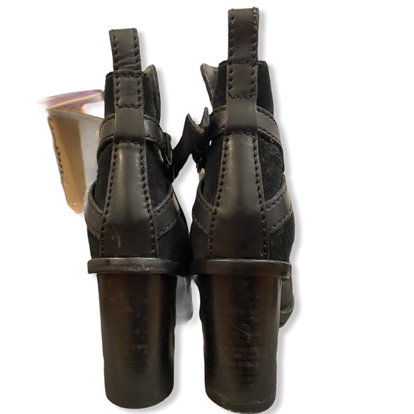 Acne Studios Ankle Booties! - Picture 3 of 6